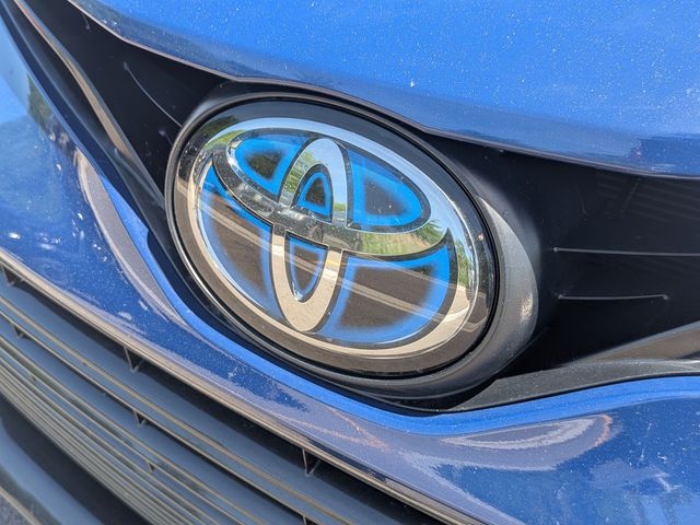 2023 Toyota Camry Hybrid - Image 6