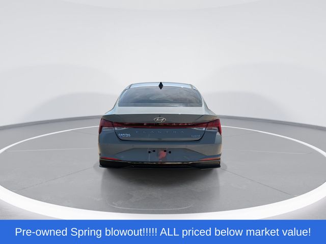 Used 2023 Electric Shadow Hyundai Limited image 7