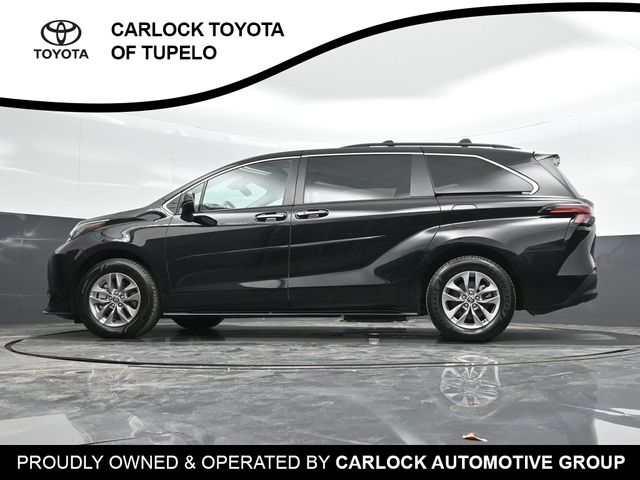 2022 Toyota Sienna XLE 46