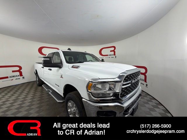 Bright White Clearcoat 2024 RAM 3500 Pickup Truck Four-Wheel Drive 6-Speed Automatic
