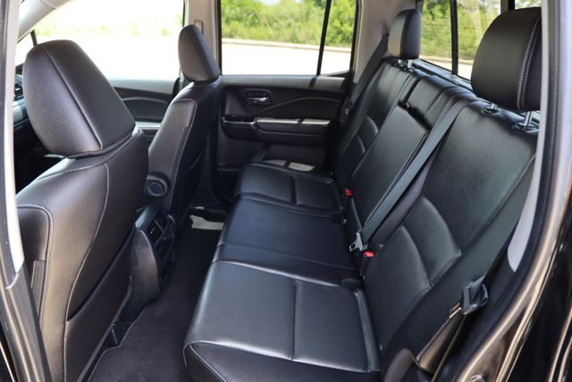 2023 Honda Ridgeline RTL Black at Community Honda