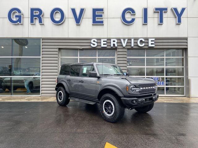 2025 Ford Bronco Badlands - 0