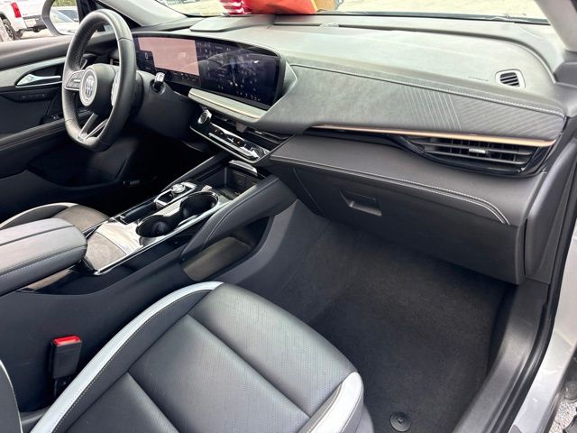 Used 2025 Buick Envision SUV