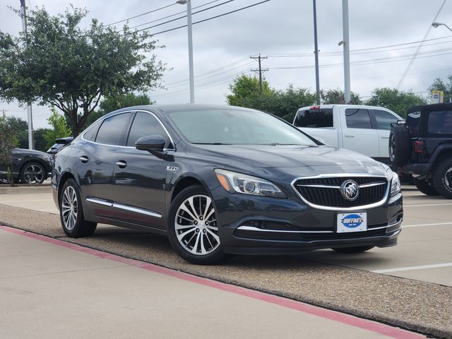  2017 Buick LaCrosse Essence FWD   