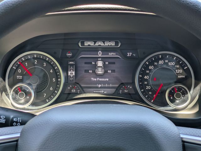 2026 Ram 1500 Warlock Crew Cab 4x4 5'7" Box