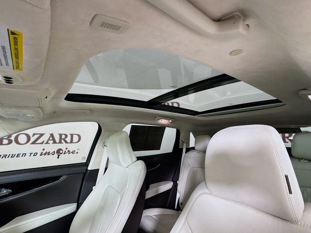 2022 Pristine White Metallic Tri-Coat Lincoln Nautilus Black Label AWD SUV