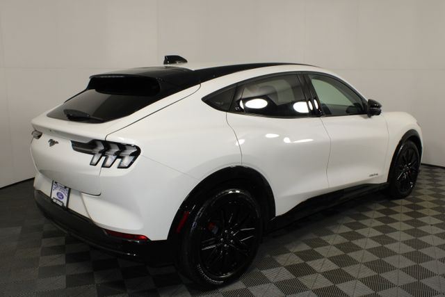 2025 Ford Mustang Mach-E Premium photo