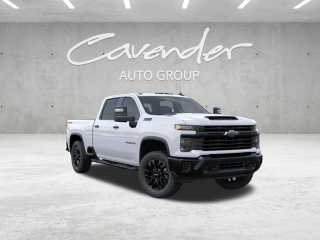 Summit White 2026 Chevrolet Silverado 2500HD Pickup Truck Four-Wheel Drive Automatic