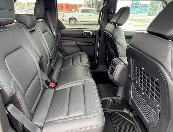 New 2025 Gray Ford Badlands image 17