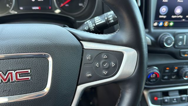 Used 2024 White GMC SLT image 23