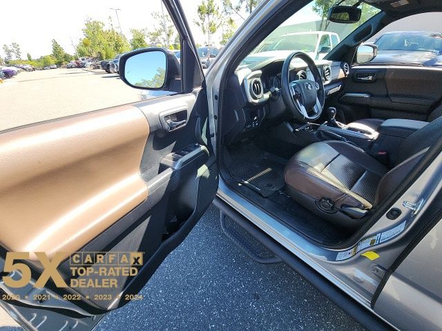 2017 Toyota Tacoma Limited photo