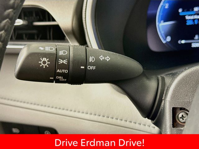 Used 2023 Toyota Highlander SUV
