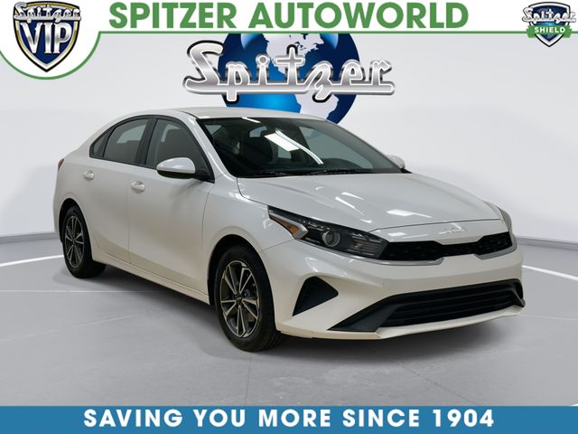 Pre-Owned 2022 Kia Forte LXS 4D Sedan in Elyria #27667MAX