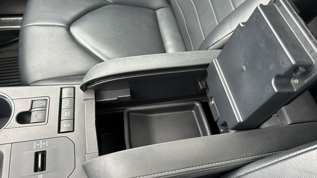 Used 2021 Toyota Highlander Hybrid SUV