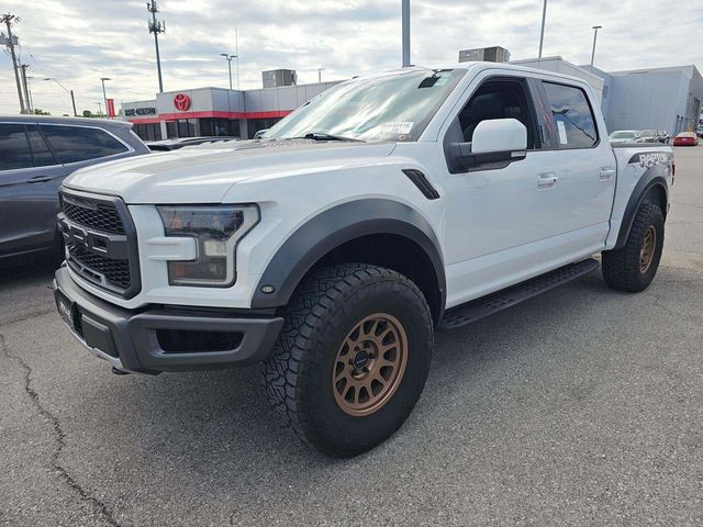 Oxford White 2018 Ford F-150 Raptor SuperCrew 4WD Pickup Truck Four-Wheel Drive Automatic