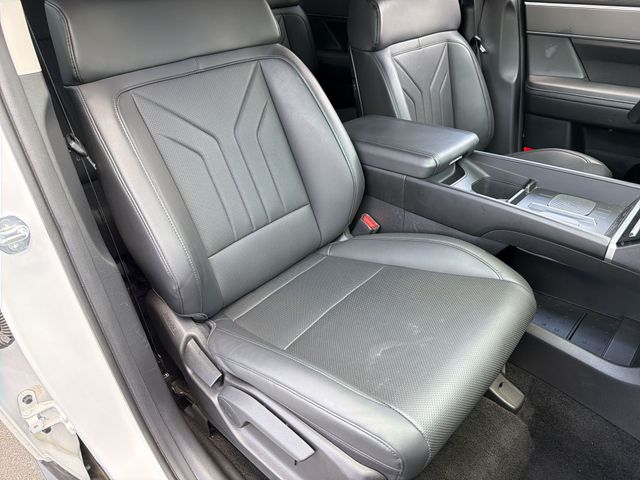 Used 2026 White Hyundai SEL image 32