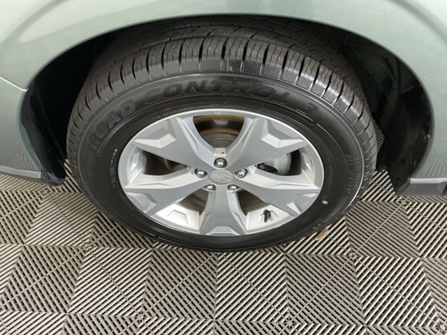 Used 2014 Green Subaru 2.5i Limited image 22