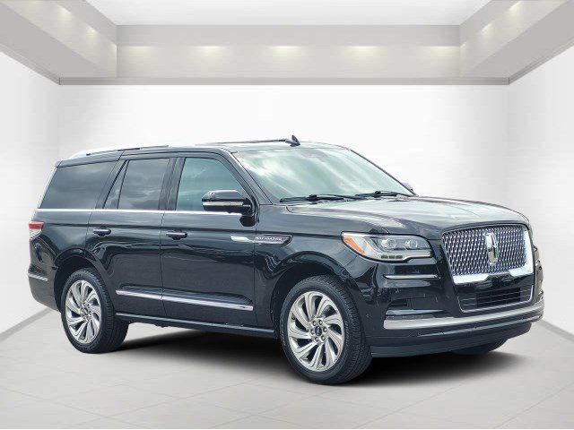 Black Metallic 2024 Lincoln Navigator Reserve 4WD SUV / Crossover Four-Wheel Drive Automatic