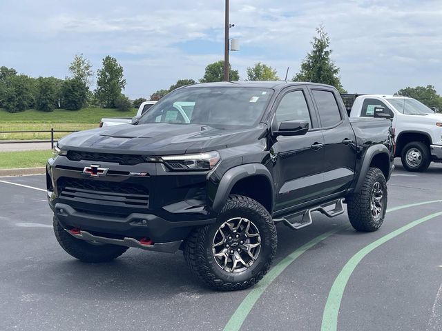 Black 2025 Chevrolet Colorado Pickup Truck Four-Wheel Drive 8-Speed Automatic