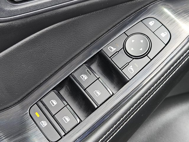 Used 2023 Nissan Rogue SUV