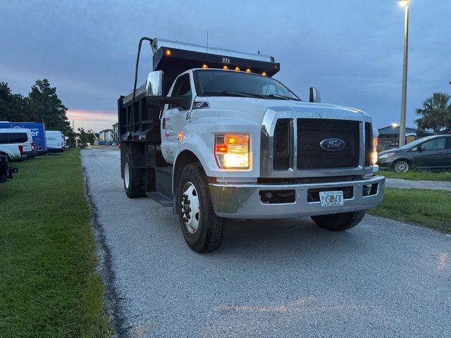 2022 Oxford White Ford F-750 Straight Frame Base Truck