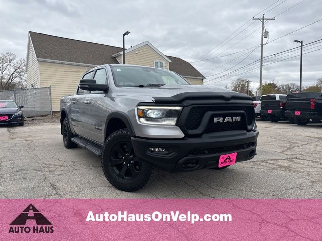 Billet Silver Metallic Clearcoat 2022 RAM 1500 Pickup Truck Four-Wheel Drive 8-Speed Automatic