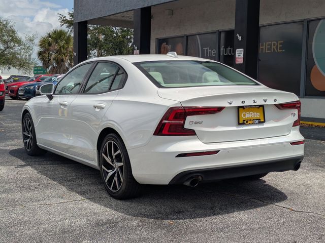 Used 2020 Volvo S60 T5 Momentum 4D Sedan