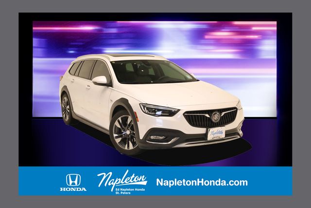 White Frost Tricoat 2018 Buick Regal TourX Essence AWD Wagon All-Wheel Drive 8-Speed Automatic