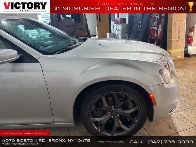 2021 Chrysler 300 S photo
