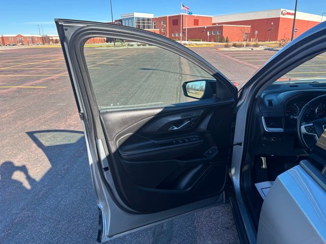 2023 GMC Terrain AWD SLT