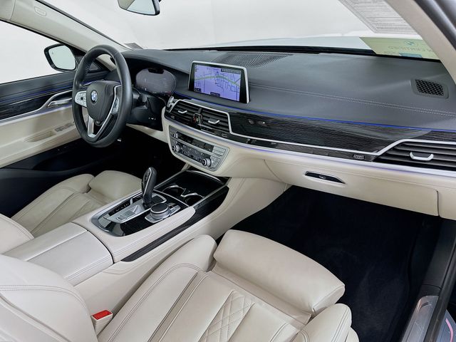 2022 BMW 7 Series 750i xDrive 31