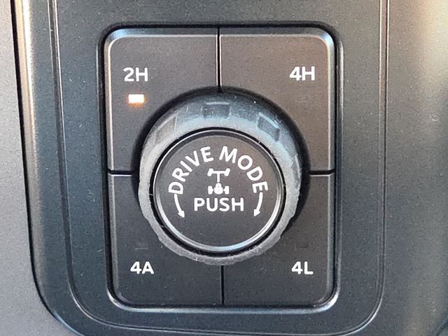 New 2025 Black Ford Lariat image 26