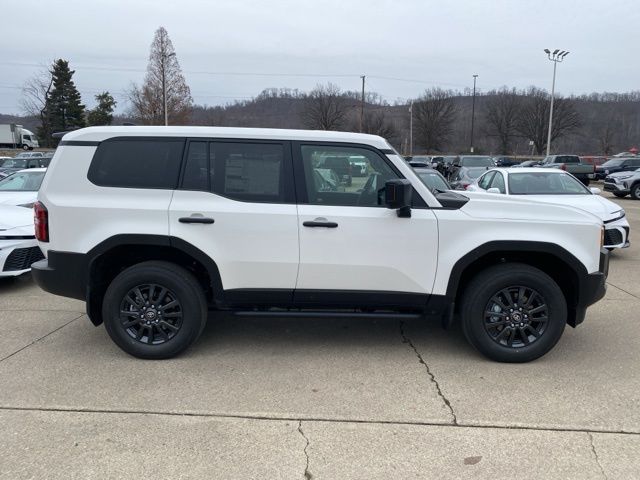 2025 Toyota Land Cruiser  photo