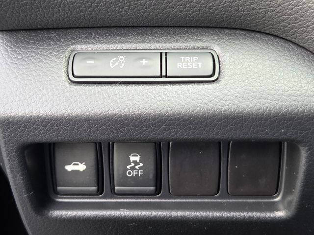 Used 2017 Nissan Altima Sedan