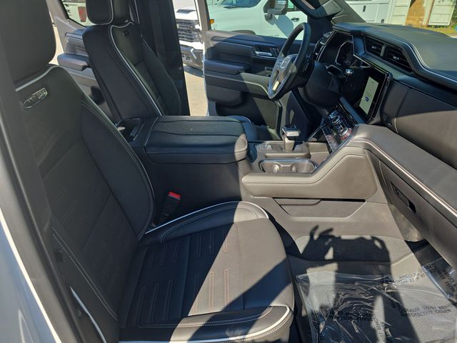 Used 2025 White GMC AT4X image 11