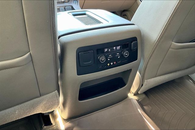 2016 Chevrolet Tahoe LT - 9
