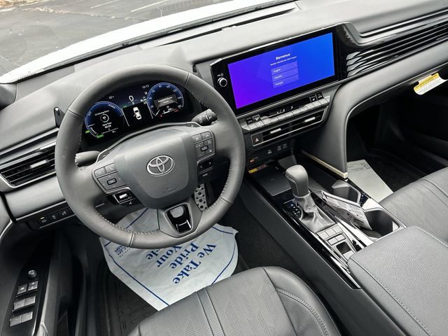 2025 Toyota Camry XSE 13