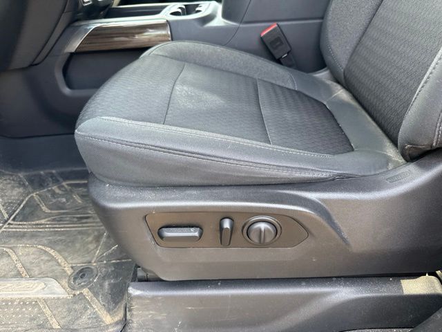 2019 Black Chevrolet Silverado 1500 LT Trail Boss 4X4 Truck