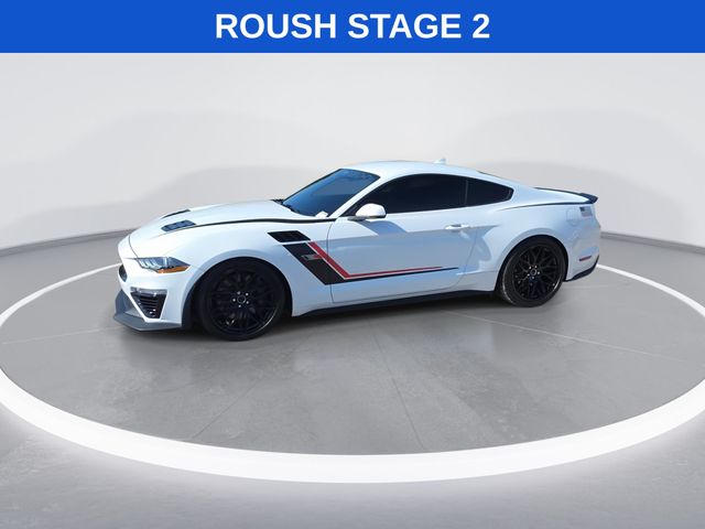 Used 2022 Oxford White Ford GT Premium image 4