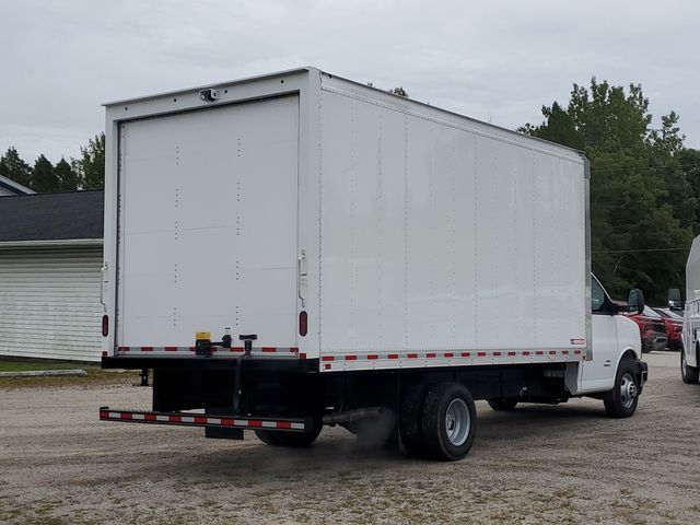 New 2026 Chevrolet Express 4500 - photo 2