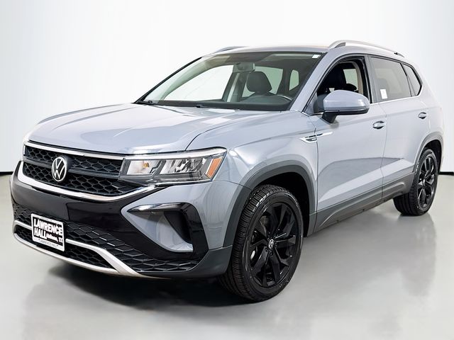 2022 Volkswagen Taos SE 4Motion