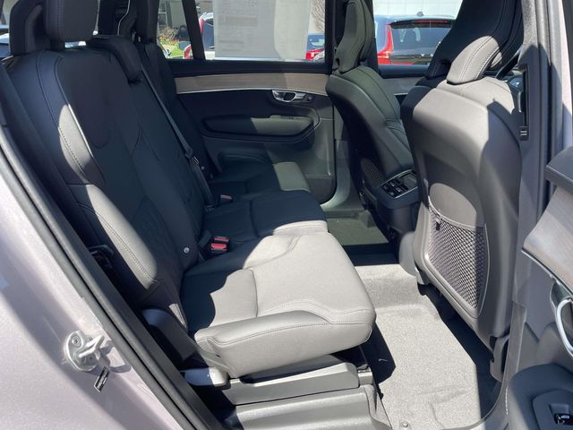 New 2026 Blue Volvo B6 Plus 7-Seater image 21