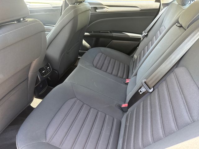 Used 2017 Silver Ford SE image 16