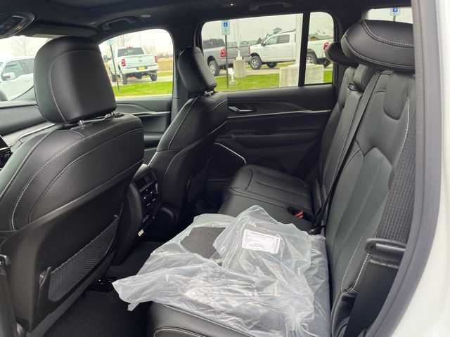 2024 Jeep Grand Cherokee 4xe - Bright White Clearcoat exterior view 18