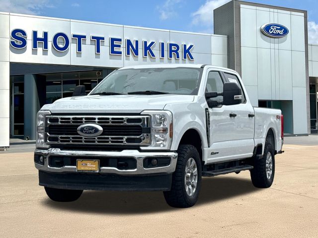Used 2024 White Ford XLT image 3