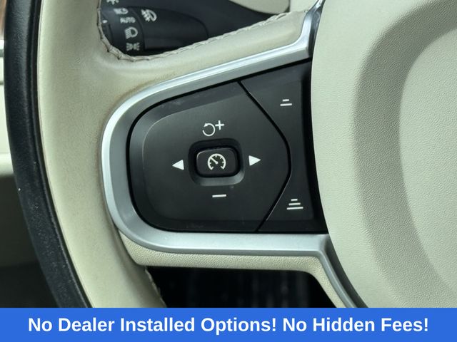 2022 Volvo XC60 B5 Momentum - 11