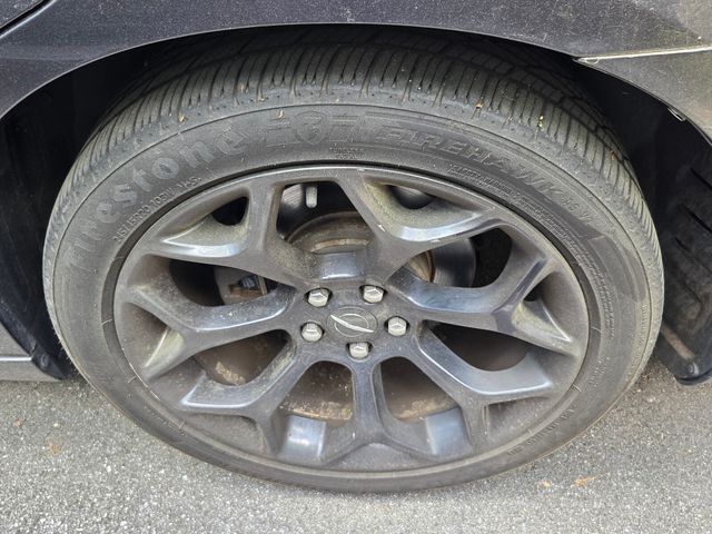 Used 2019 Gray Chrysler S image 3