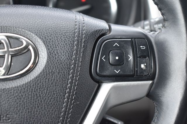 Used 2016 Toyota Highlander SUV