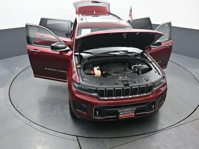 2021 Jeep Grand Cherokee L Overland 57