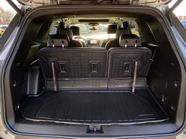 used 2023 Chevrolet Traverse car, priced at $28,204